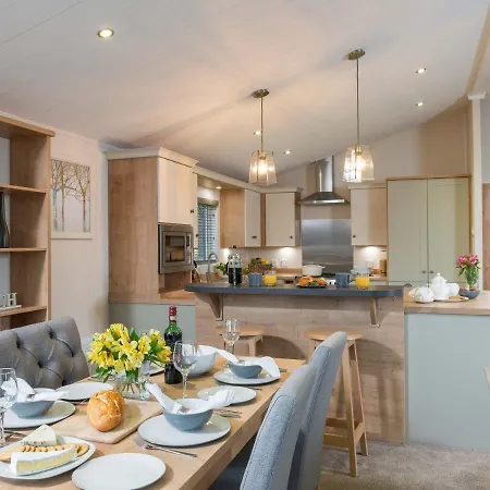 Holiday home Ammonite Runswick